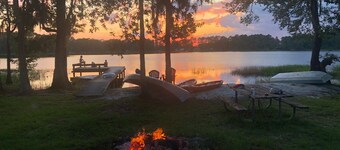 Gainesville Area Lakefront Home (Riley Lake) CANOE JONBOAT KAYAKS Unlimited Wifi