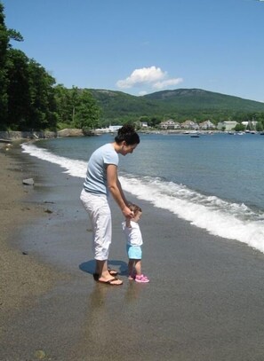 Sun-loungers, beach towels