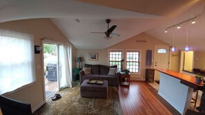TV, fireplace, DVD player, stereo
