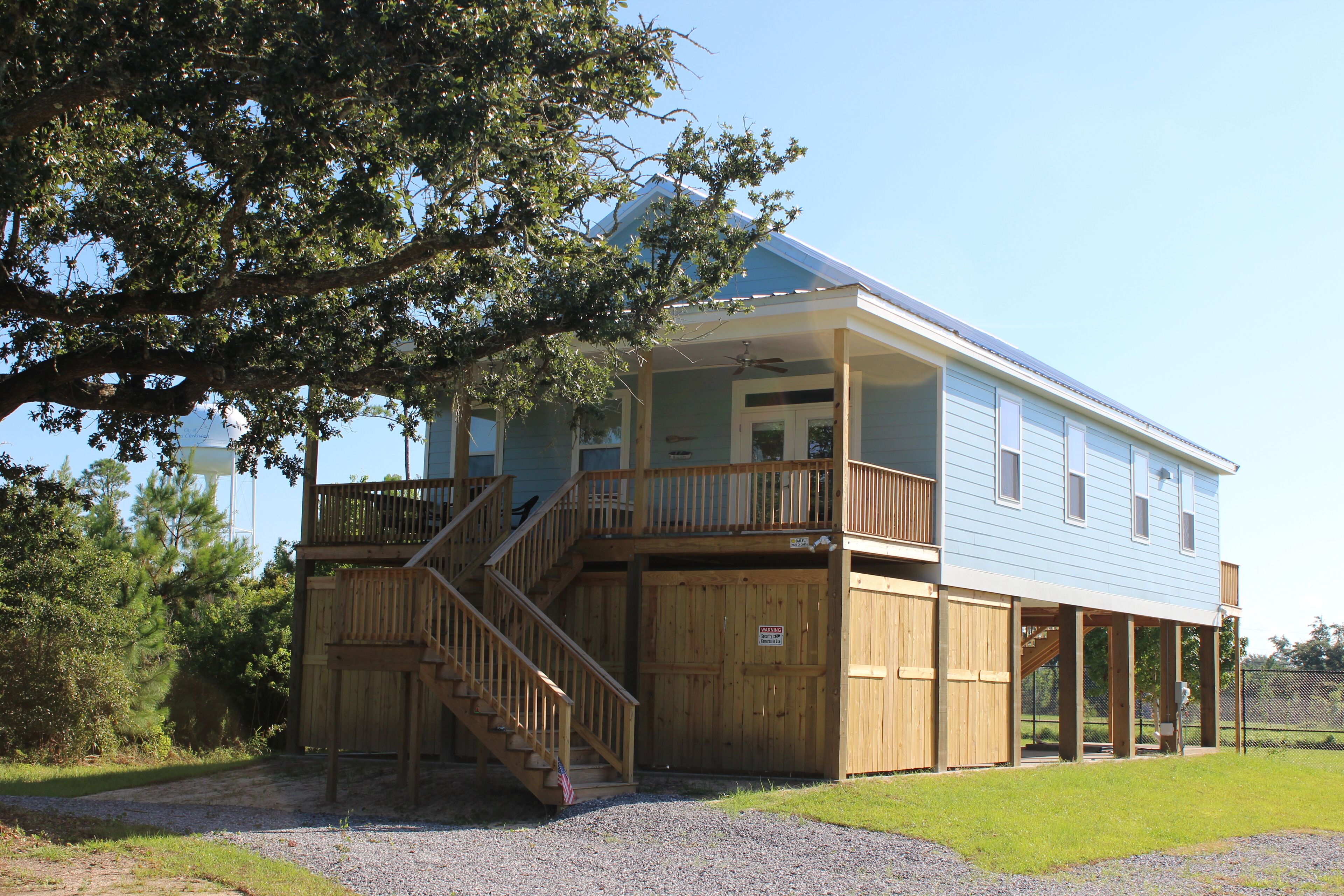 Walk to the Beach! Home In The Pass is close to everything.