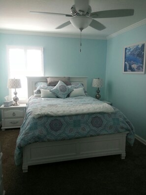 2 bedrooms, iron/ironing board, WiFi, bed sheets