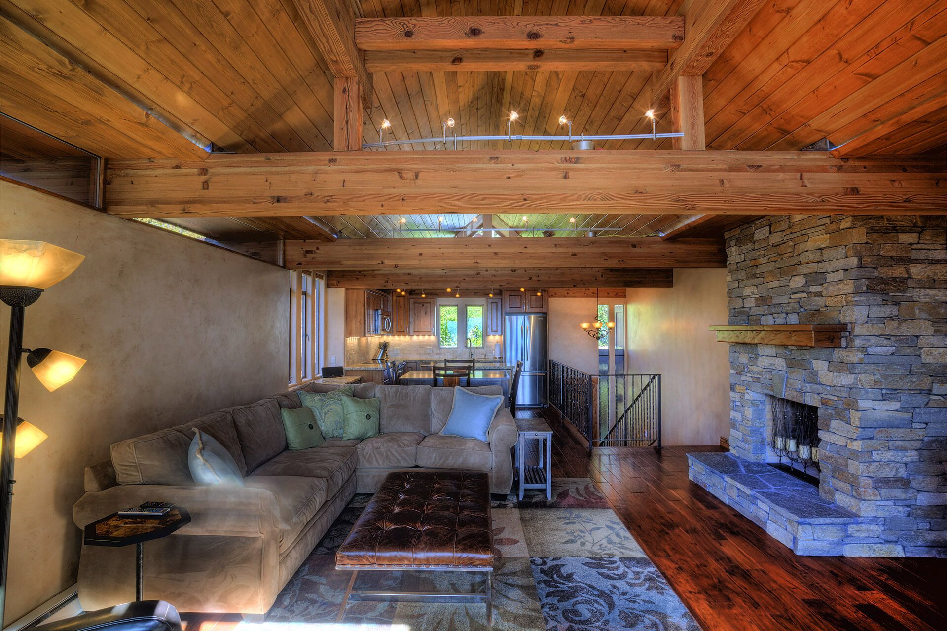 Crystal Shore Villas -Lake/Beachfront 2b/2b -READ BELOW BEFORE you Request 