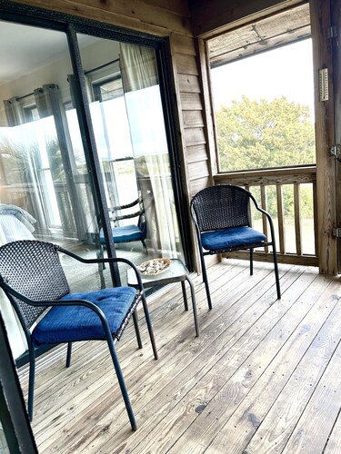 Oceanfront 4BR Duplex. Full Ocean & Marsh katselua. Suuri Hinnat