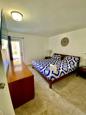 11 bedrooms, iron/ironing board, travel crib, free WiFi - Big Mountain Views for Large Groups Near Granby Ranch + Free Week in Belize (Granby)