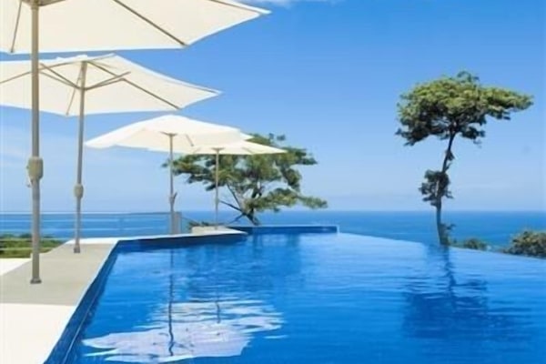 2 ft. Deep Pool on the top Deck