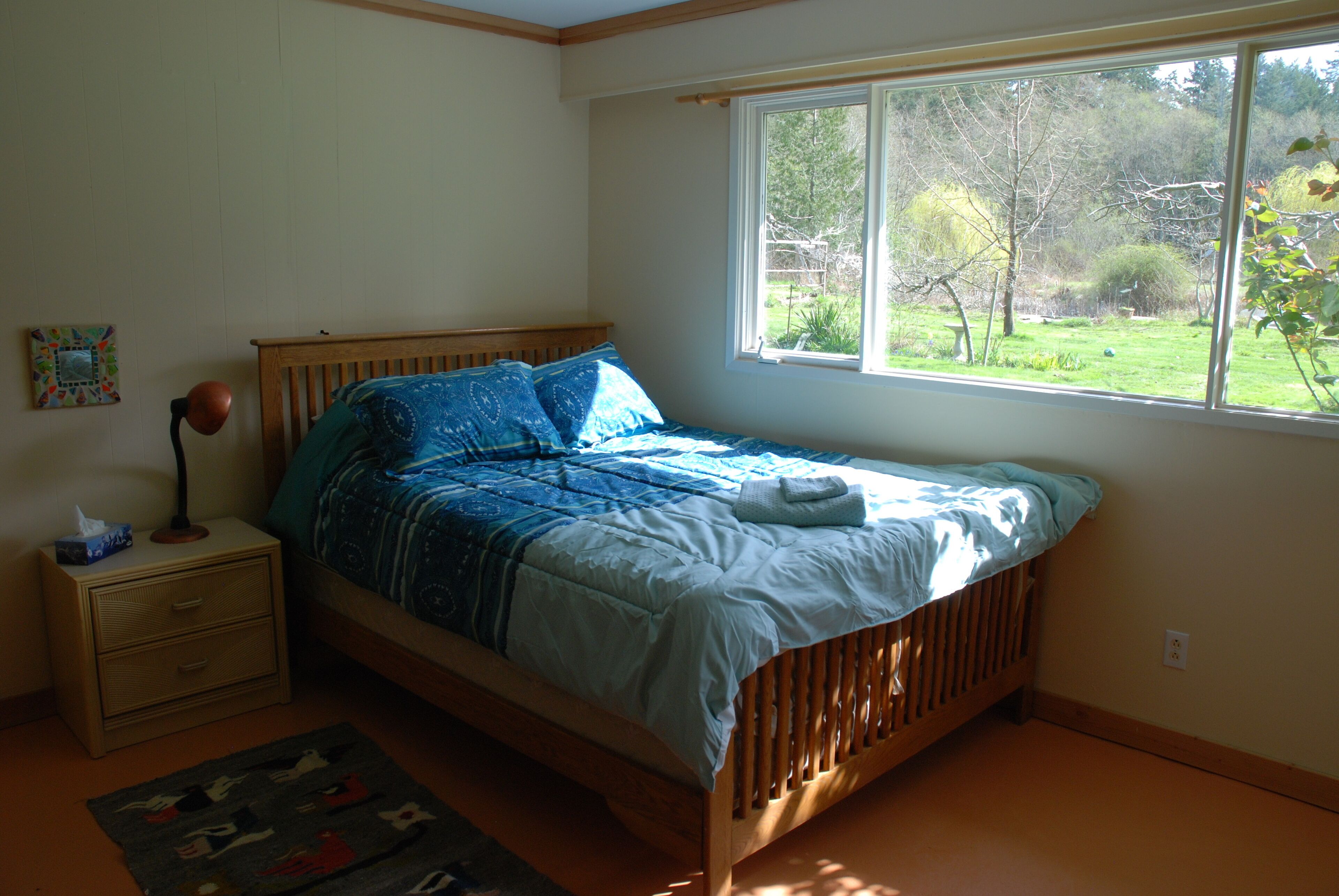 Family Friendly Rancher on Galiano Island, 5minutes to Montague Marine Park