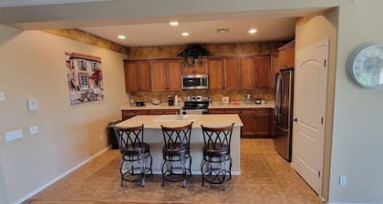 "Non-Smoking, No Pets" 2 Bedroom On Golf Course ~ Swimming Pool & Golf Cart!