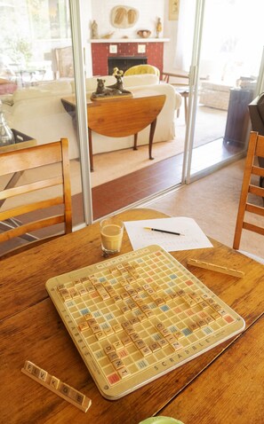 غرفة الألعاب