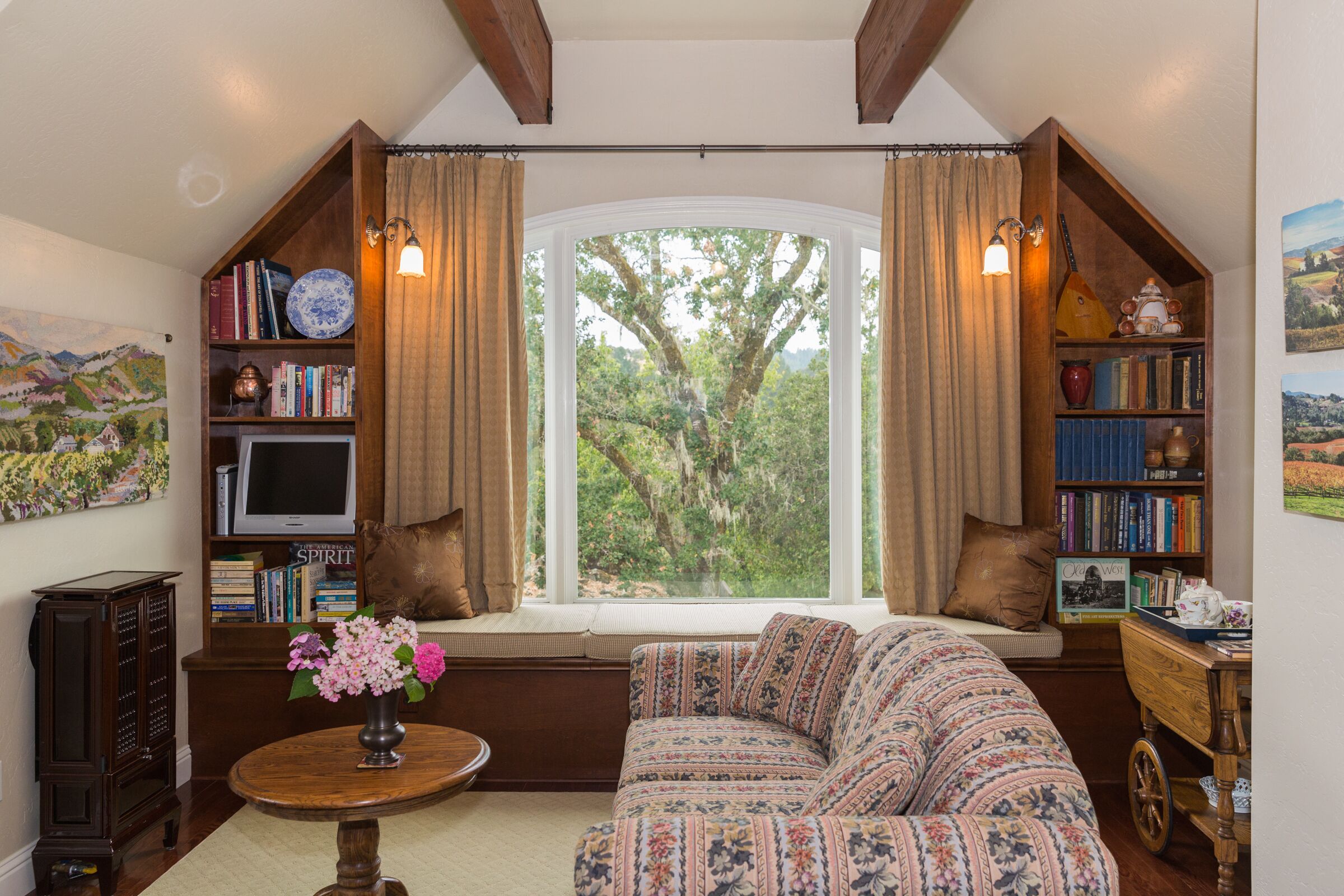 Beautiful Studio Getaway  in the Heart of Wine Country