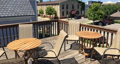 Historic downtown 3 bedroom close to everything!!!