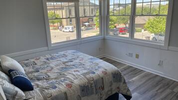 3 chambres, fer et planche à repasser, Wi-Fi gratuit, draps fournis