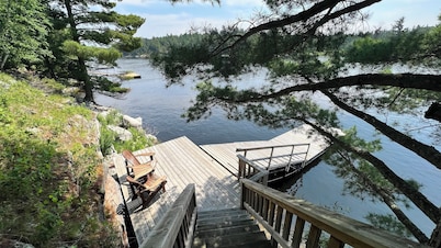 7 min to town! Book now!