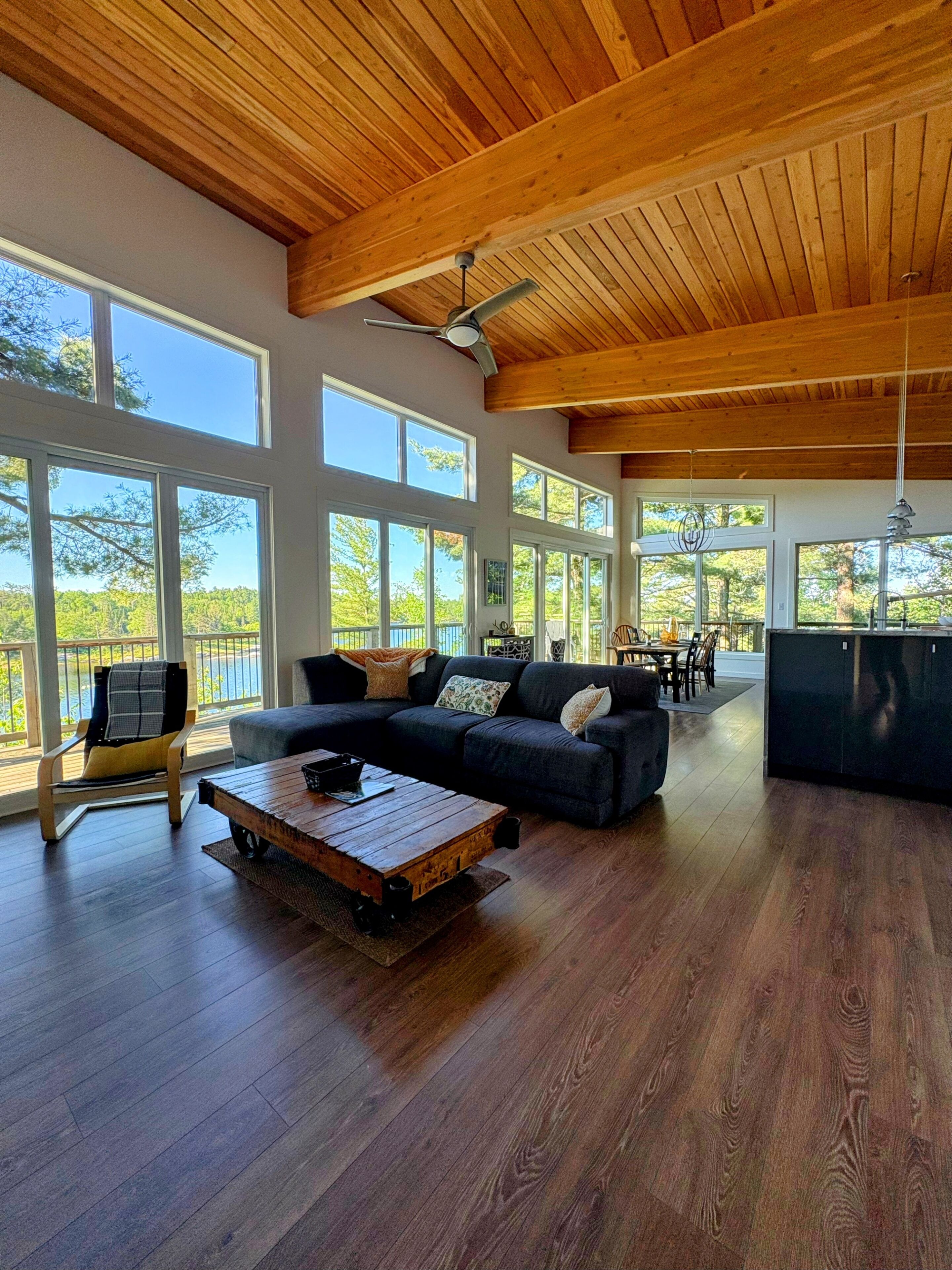 Smart TV, fireplace, DVD player, books