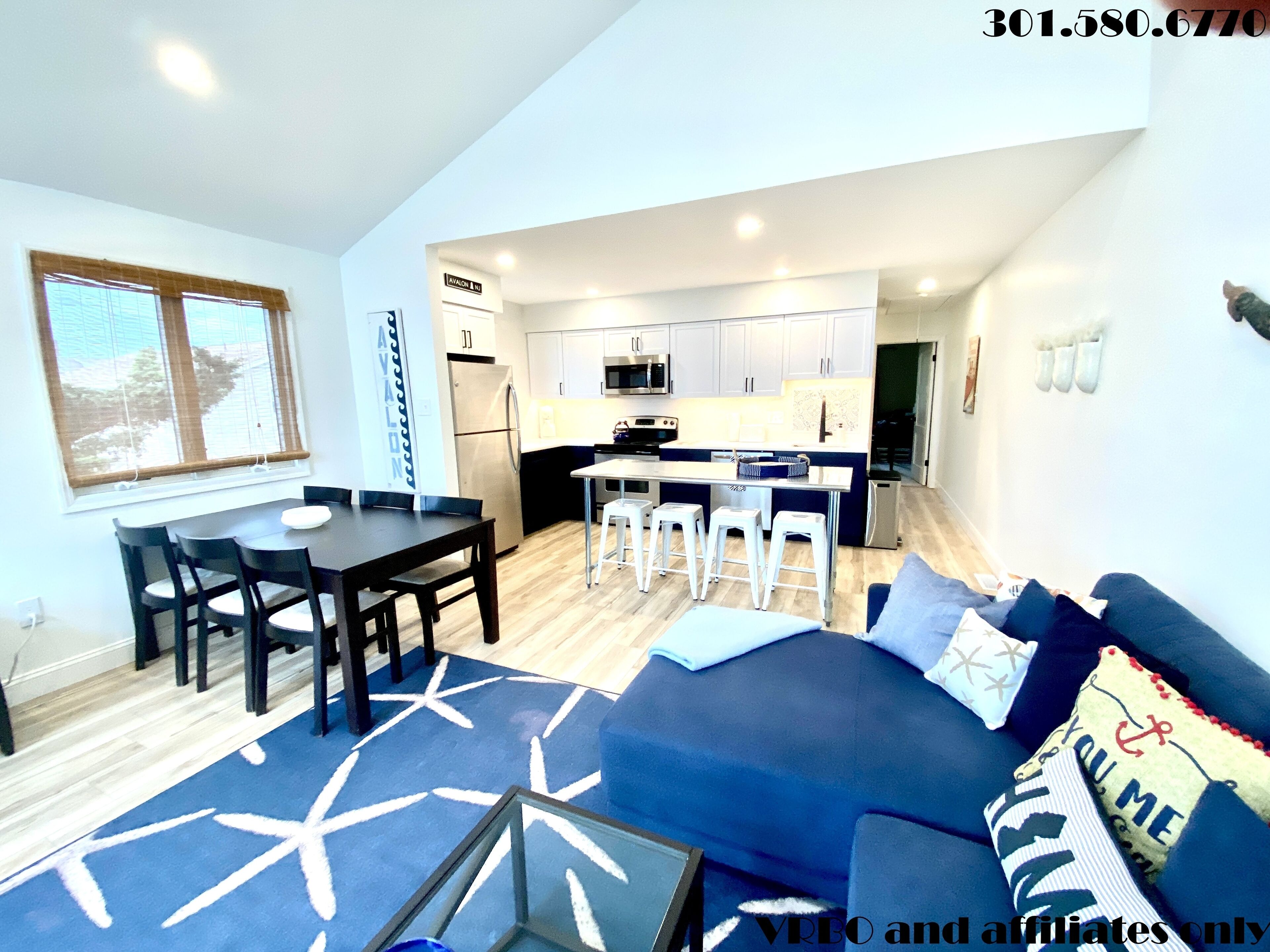 Dog-Friendly Townhome 3 Blocks from the Beach!