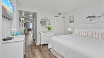 1 bedroom, WiFi (free), bed sheets
