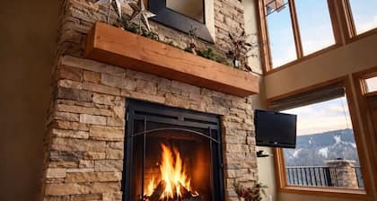 Family Friendly Mountain View Luxury Chalet