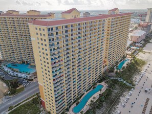 Exterior - Low Rates Beach Front 2003 East Completely Renovated 2022 (Panama City Beach)
