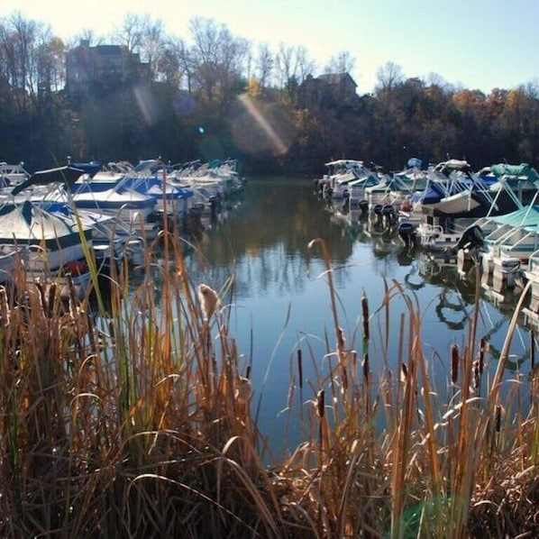 Marina