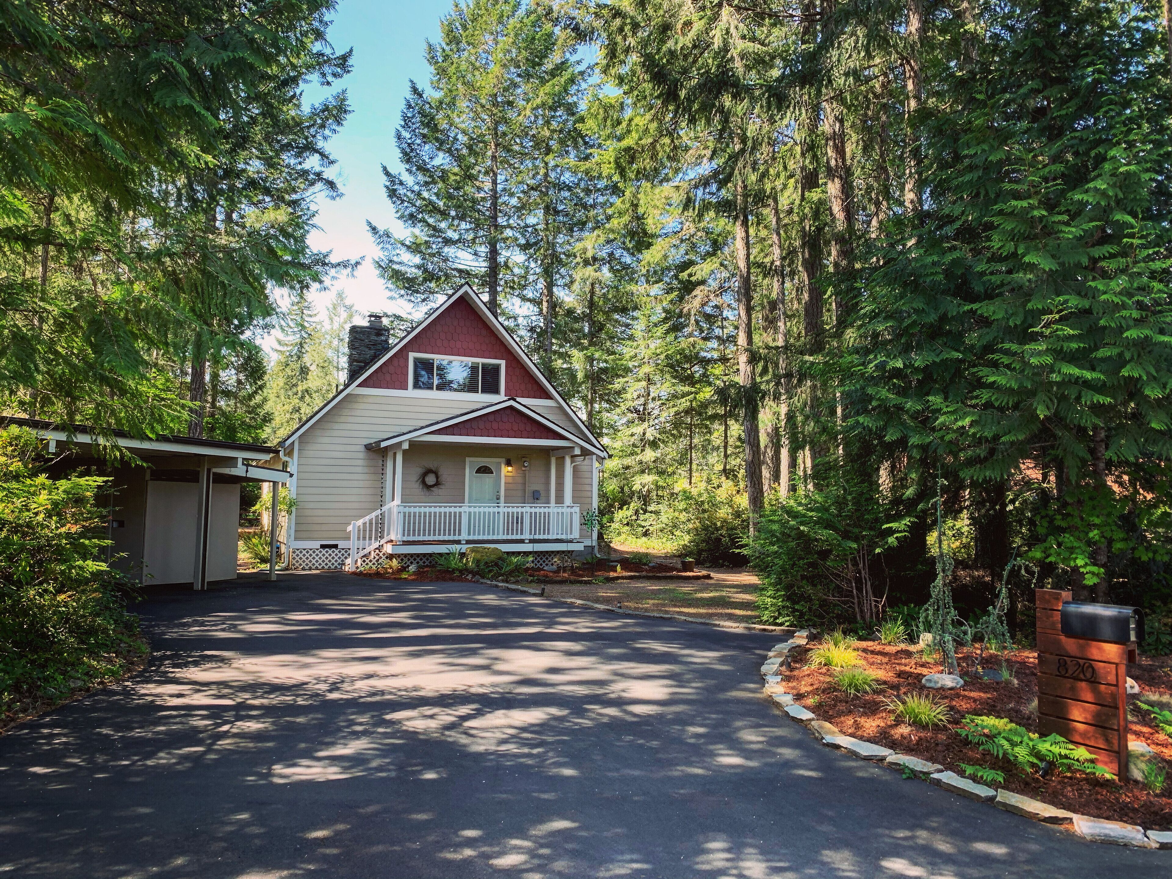 Alderbrook Golf Retreat - with fast Wi-Fi and EV charger