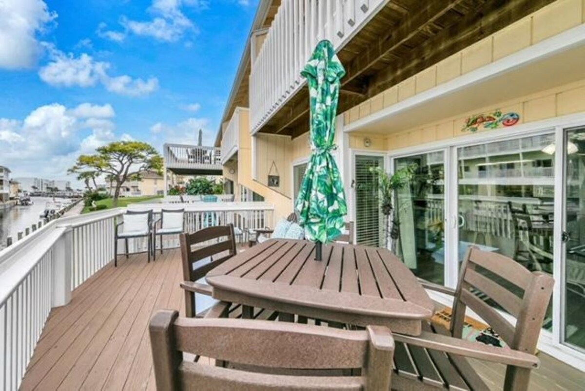 Photo 18 of Canal Front - Bring Your Boat!! Great Rates !!!