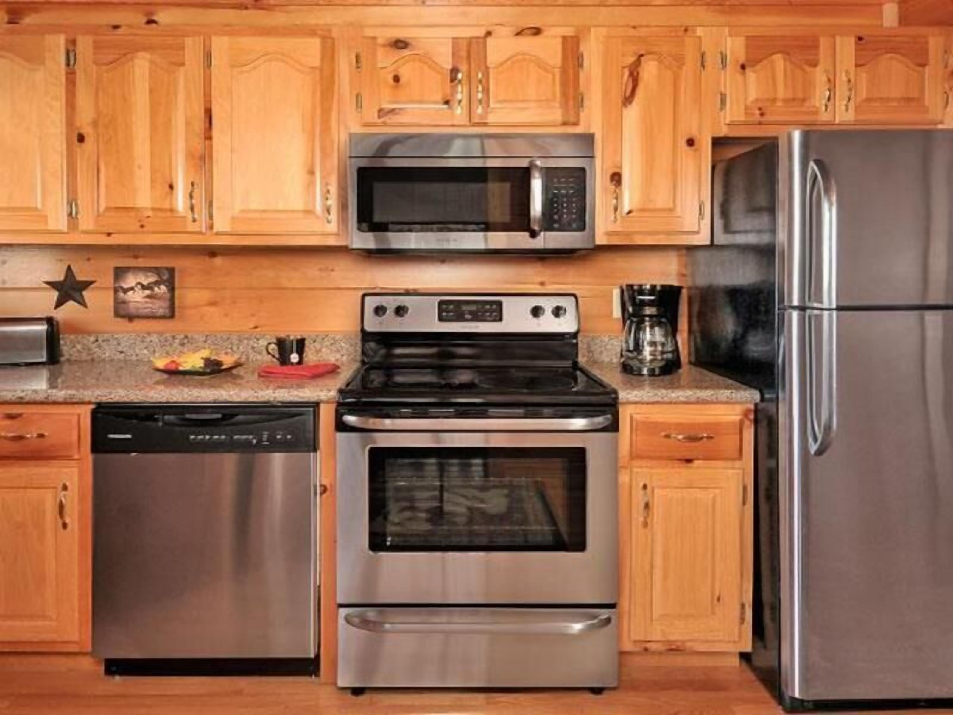 Star Light - 5 Star Cabin w/ a 5 Star Mountain View! ft. a Brand New Hot Tub!