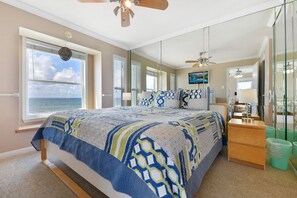 2 bedrooms, iron/ironing board, bed sheets - Oceanfront Bliss! Stunning Views & Steps to the Sand. (Galveston)