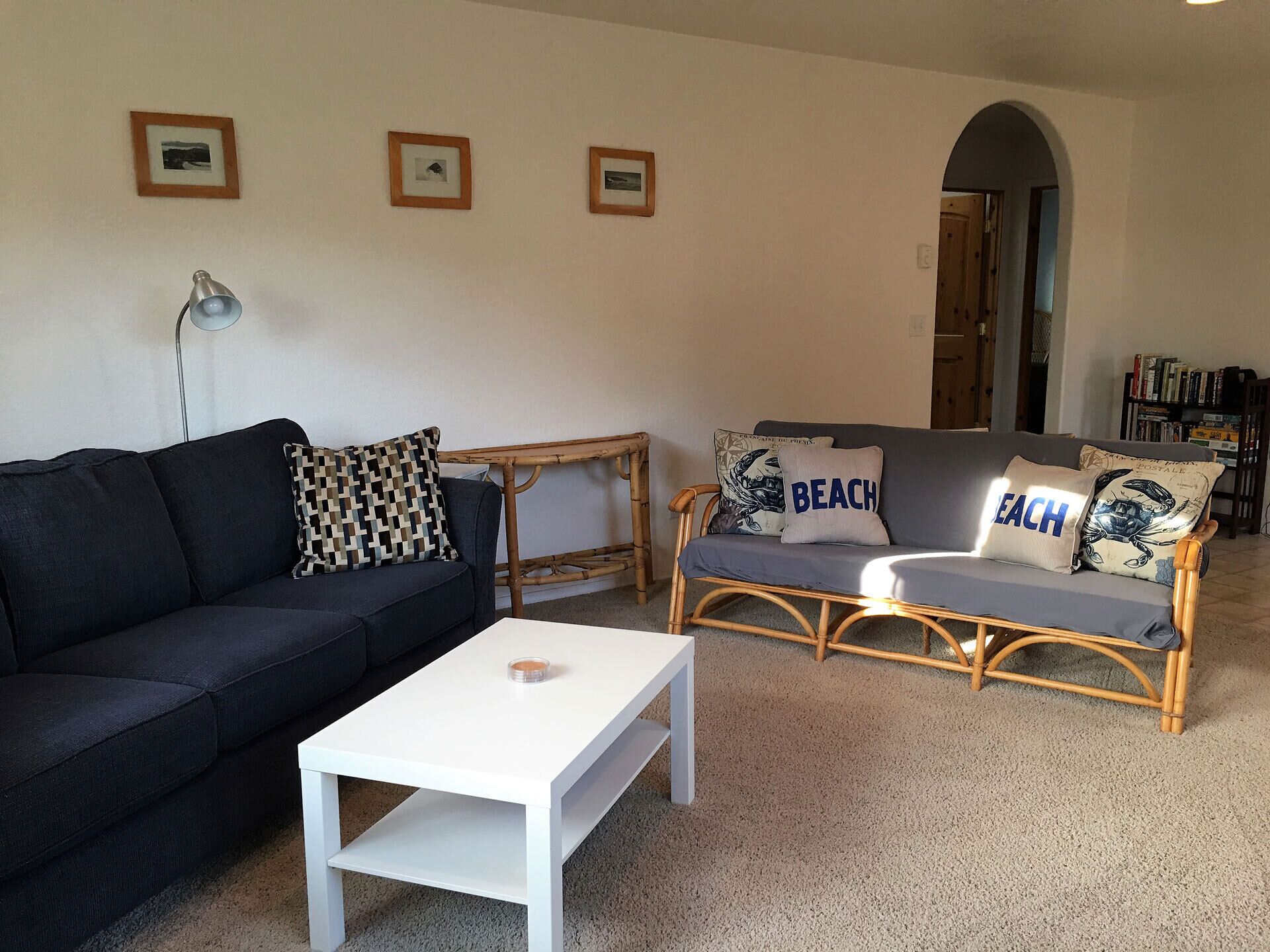 Single level home, near beach. Ultra clean. Great location -Walk to everything!