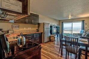 Fridge, microwave, oven, stovetop - Modern Ground Floor Beachfront Condo Suite - Sleeps 4 - Pool and Sauna! (Lincoln City)
