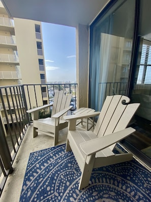 Property grounds - Gulf House - Unit 304 2BR/2BA Condo ON THE BEACH in Gulf Shores - ALAVHR 514 (Gulf Shores)