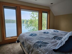 4 室のベッドルーム、旅行用ベビーベッド、WiFi (無料)、ベッドシーツ