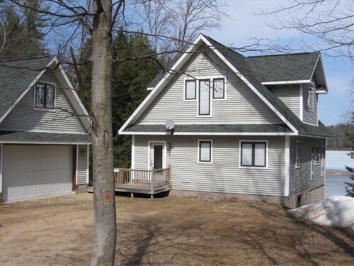 Logun's Landing, Powell Lake, actualización interior en 2014