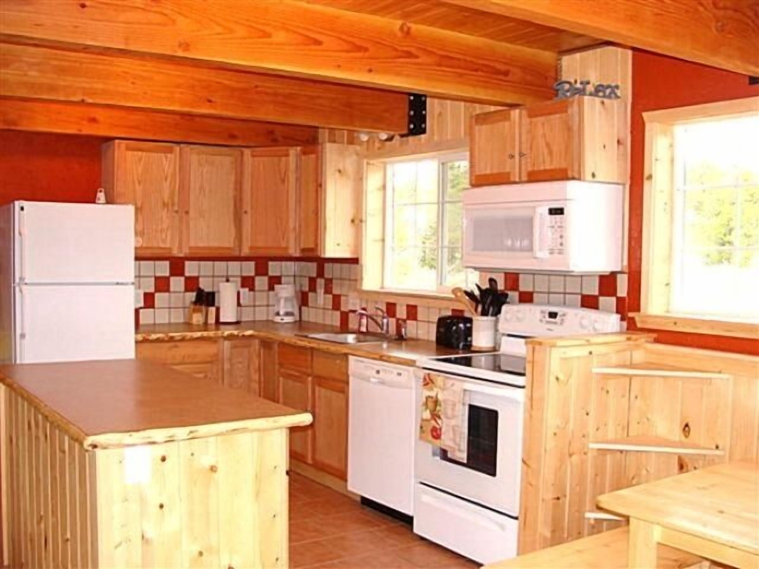 Forest Haven, a Cozy Cabin, 30 Minutes from Yellowstone!