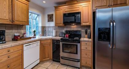 YOSEMITIN kansallispuiston sisäpuolella! UUSI SPRING WONDERLAND!