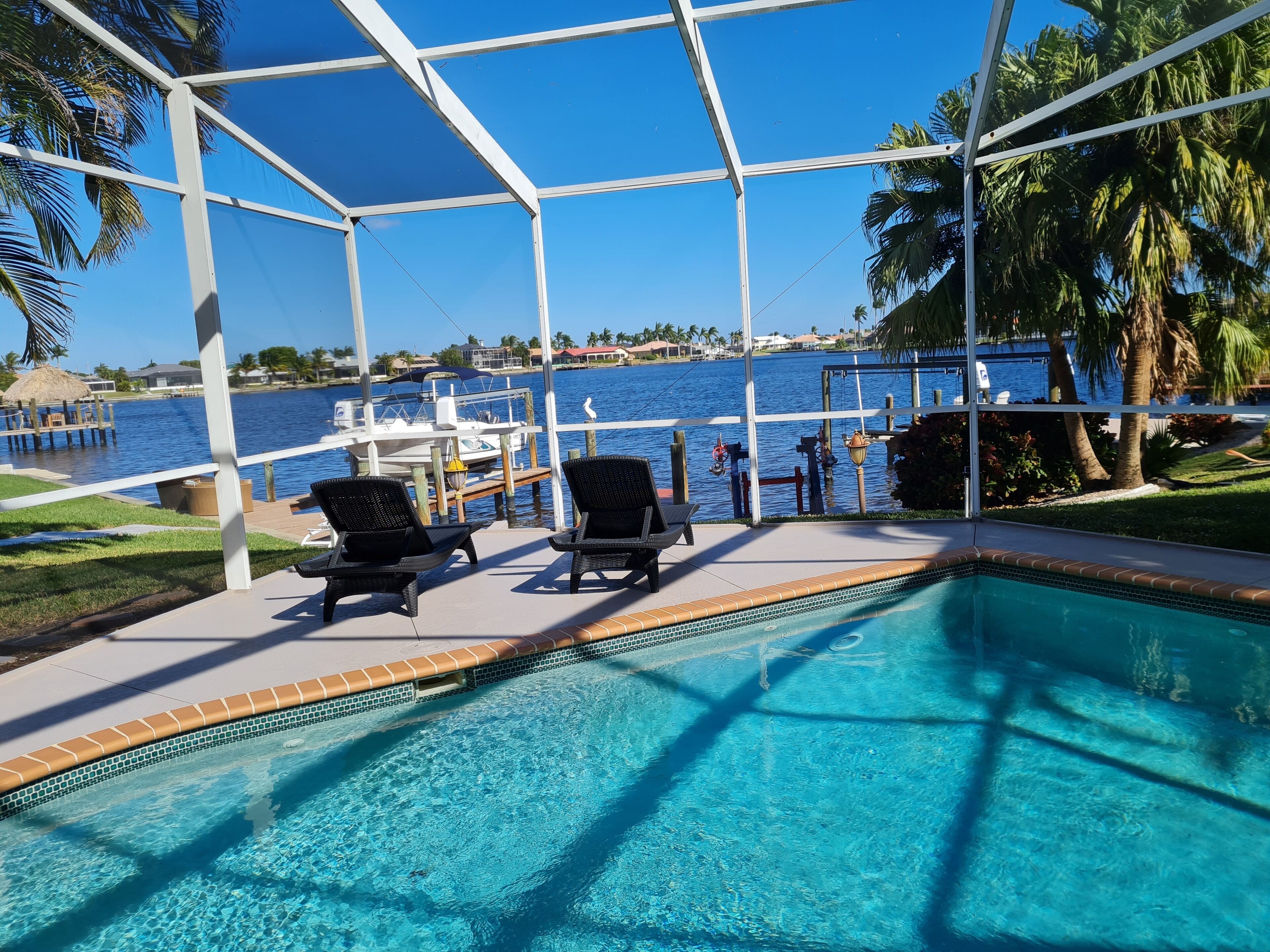 Waterfront-House,lake,Single-home,Gulf access,heat.pool+spa, dock, SW-Area,