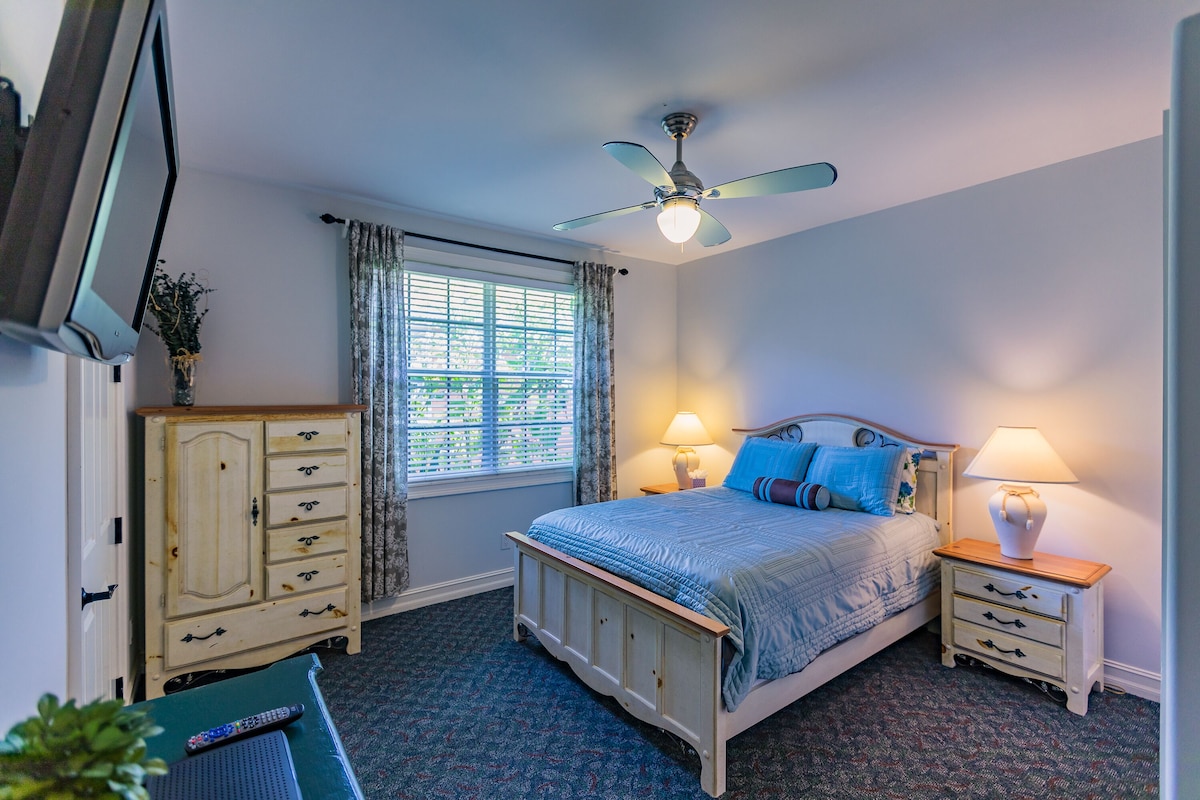 Photo 14 of Spacious & Luxurious.. Walk to beach..New Heated Pool