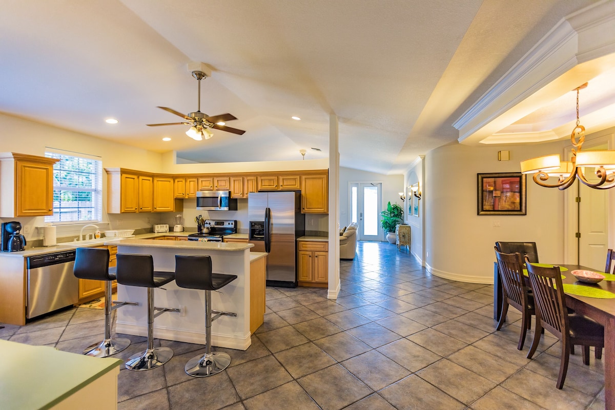 Photo 5 of Spacious & Luxurious.. Walk to beach..New Heated Pool