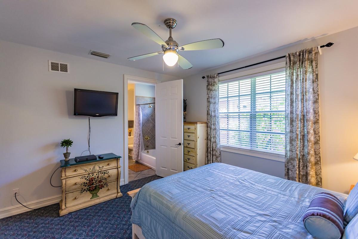 Photo 15 of Spacious & Luxurious.. Walk to beach..New Heated Pool