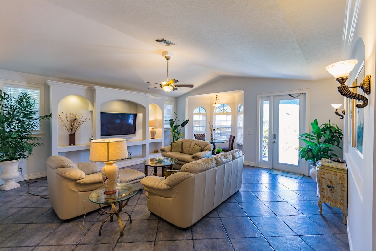Photo 3 of Spacious & Luxurious.. Walk to beach..New Heated Pool