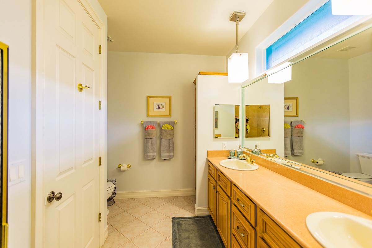 Photo 13 of Spacious & Luxurious.. Walk to beach..New Heated Pool