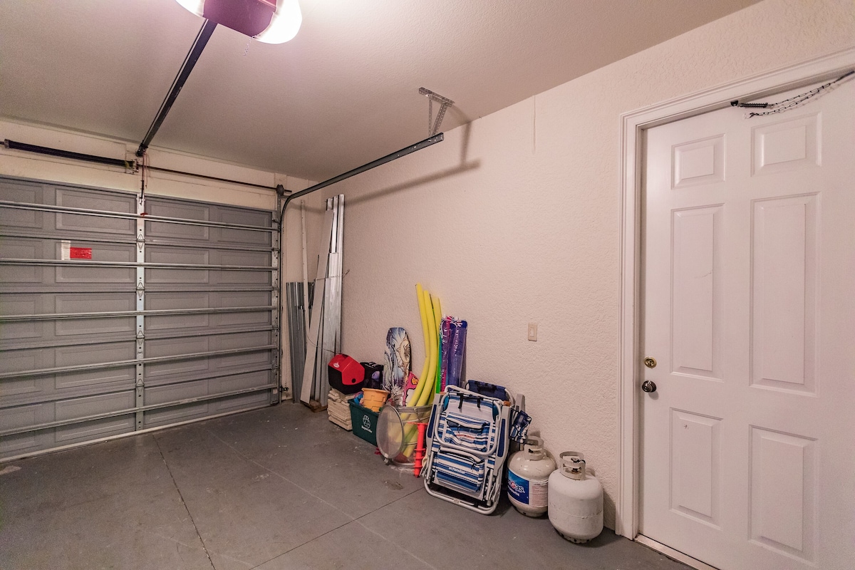 Photo 19 of Spacious & Luxurious.. Walk to beach..New Heated Pool