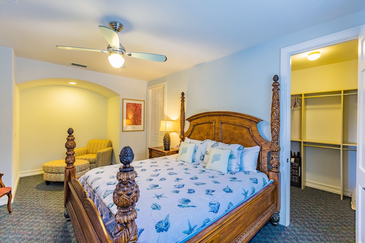 Photo 9 of Spacious & Luxurious.. Walk to beach..New Heated Pool