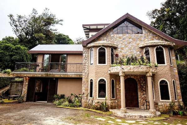Casa Valentina, house front.