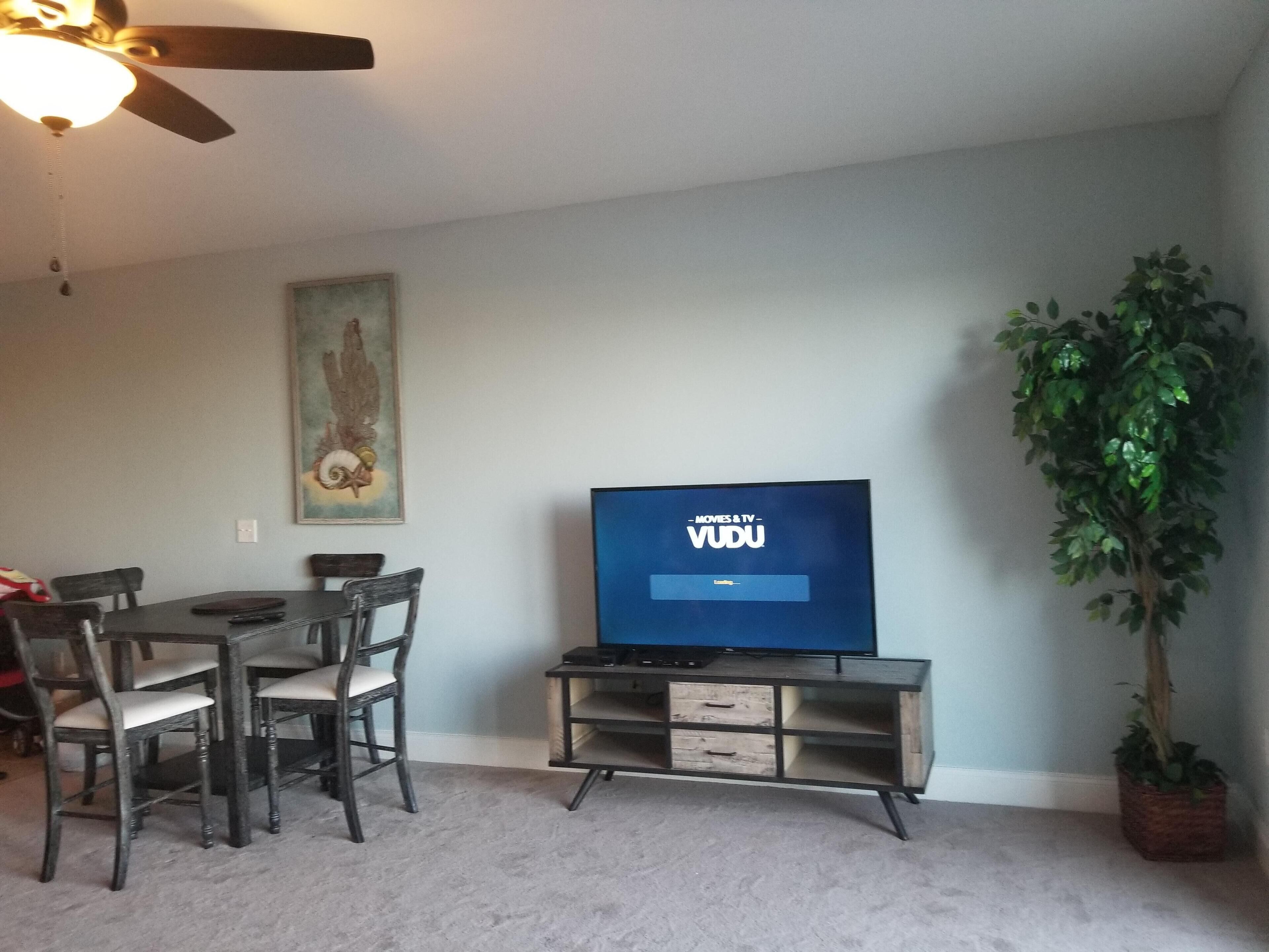 Beautiful Gulf Vacation 1 BR, 2 BA, plus Bunk Beds and  Sofa Sleeper, Sleeps (6)