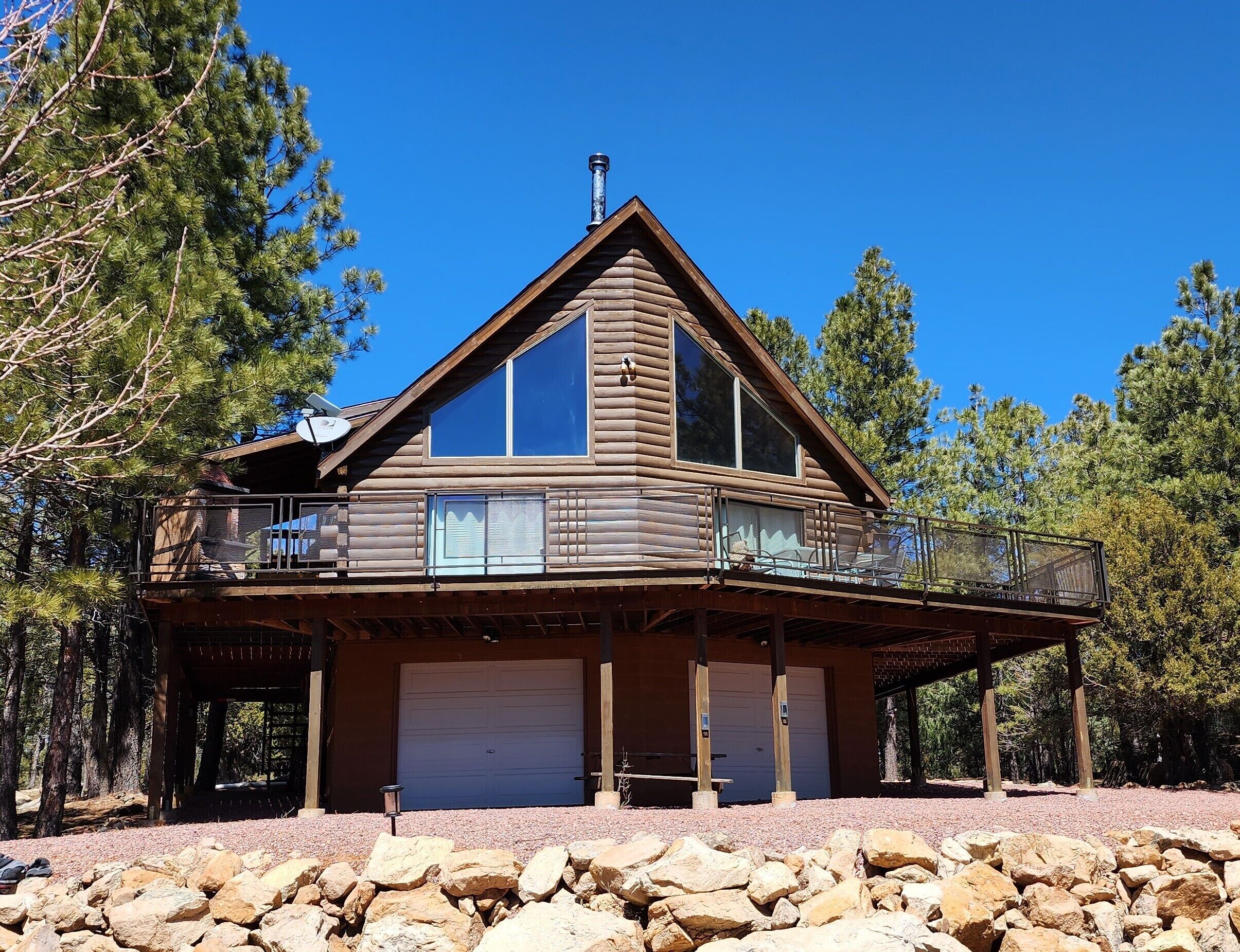 Perfect Family Mountain Get-Away with EV Charging