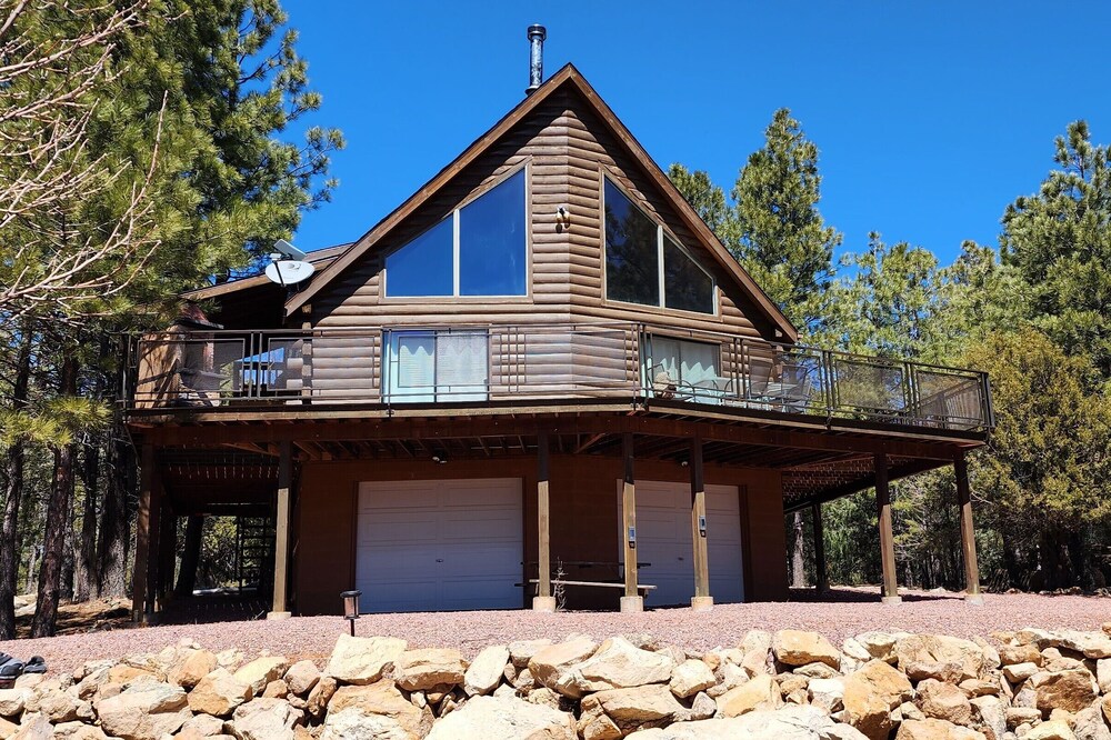 Perfect Family Mountain Get-Away with EV Charging
