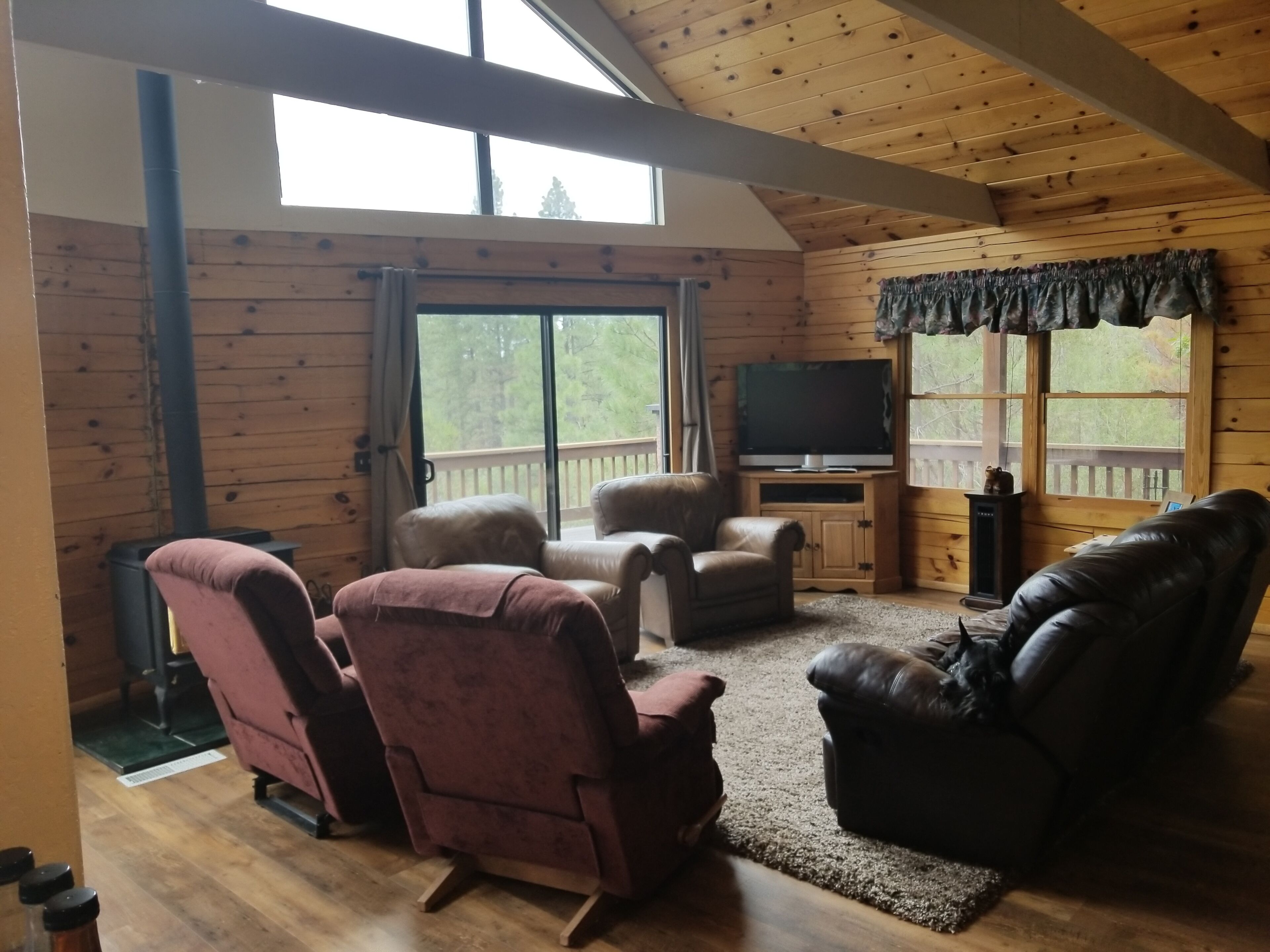 Perfect Family Mountain Get-Away with EV Charging