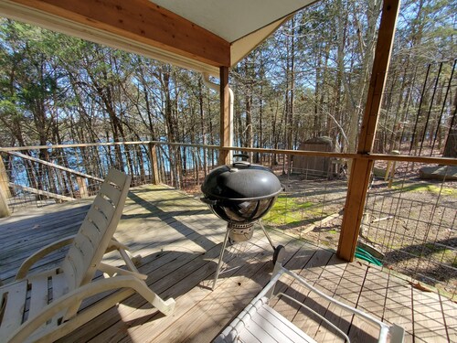 Cedar Rock-Lakefront Secluded Charming Cabin; Very Private