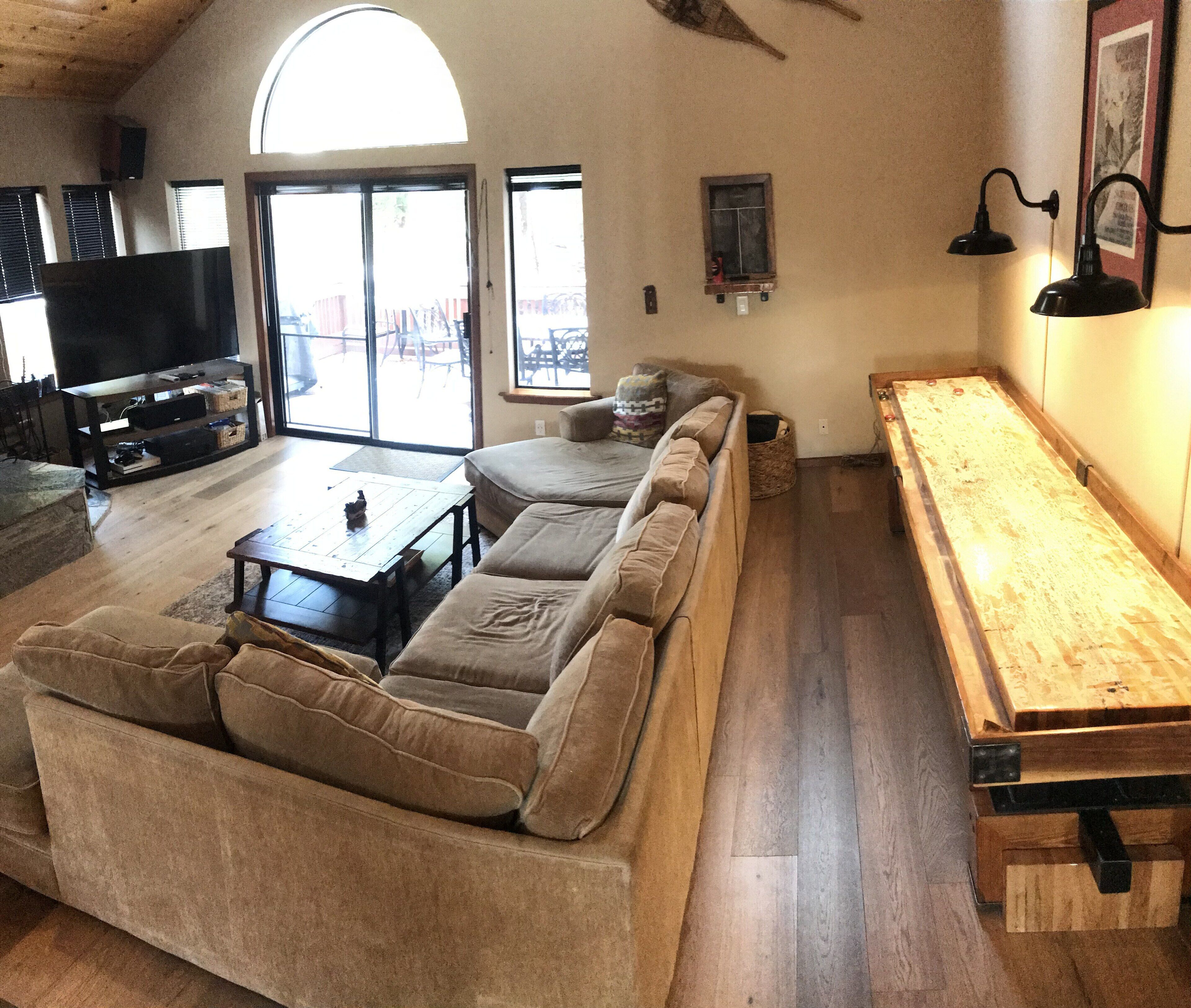 Perfect multi-  family ski destination with  3 master bedrooms!!!!!!!!!!!!!!!!!!