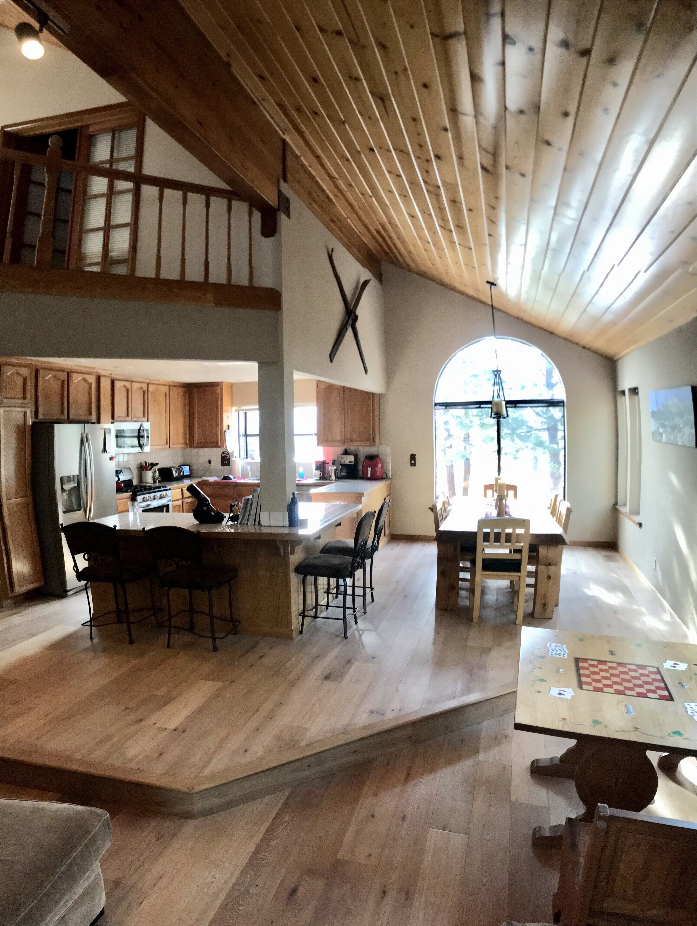 Perfect multi-  family ski destination with  3 master bedrooms!!!!!!!!!!!!!!!!!!