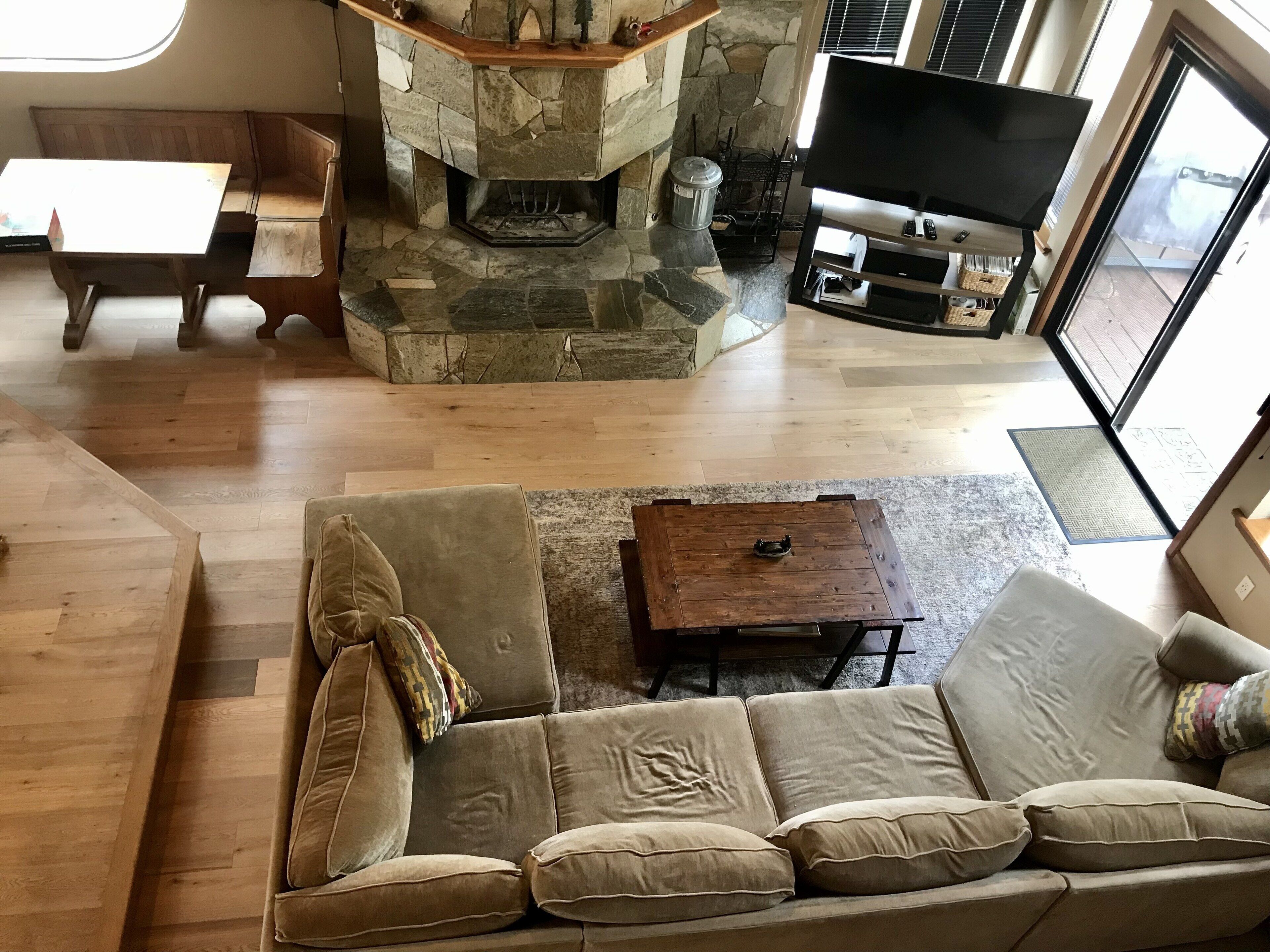 Perfect multi-  family ski destination with  3 master bedrooms!!!!!!!!!!!!!!!!!!